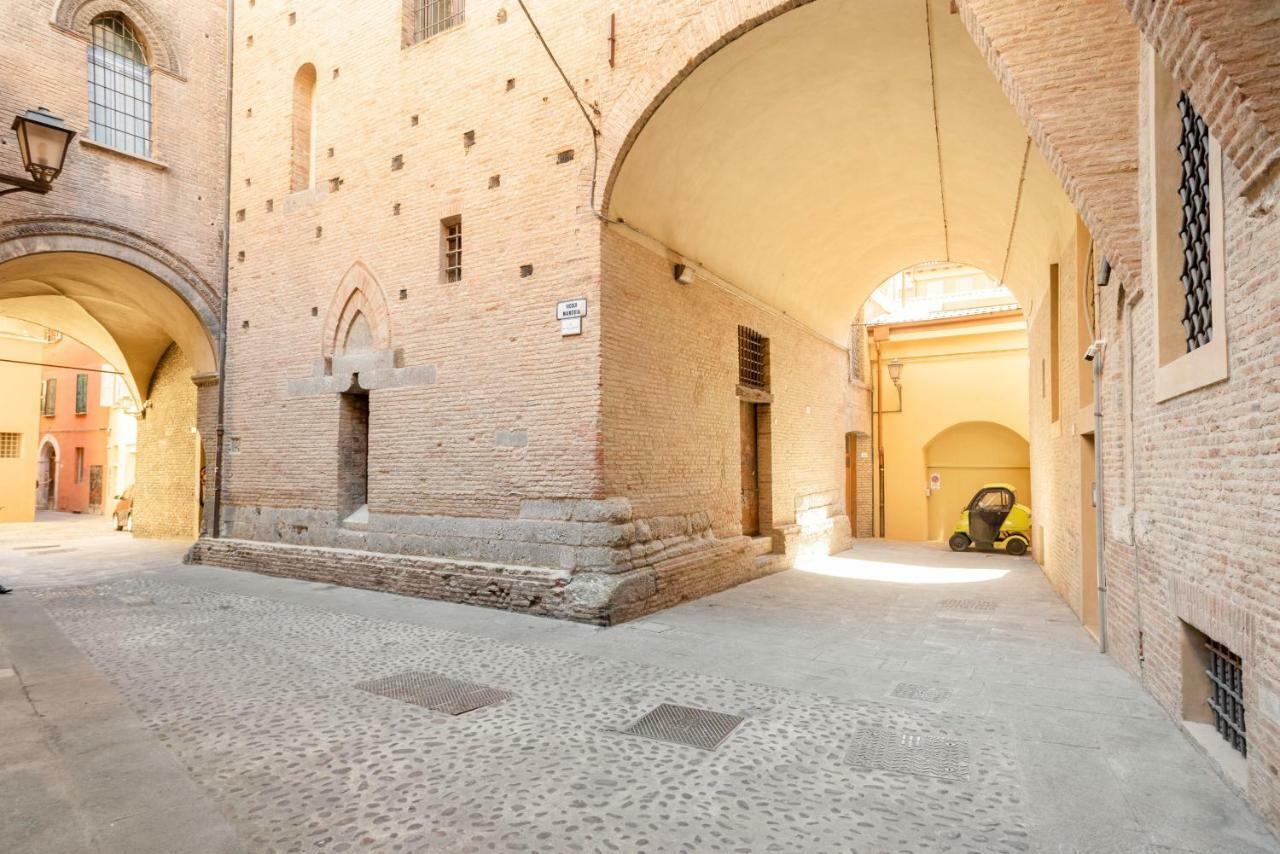Lo Scrigno Delle 2 Torri! Nel Cuore Del Centro, Vicino A Via Rizzoli Bologna Buitenkant foto