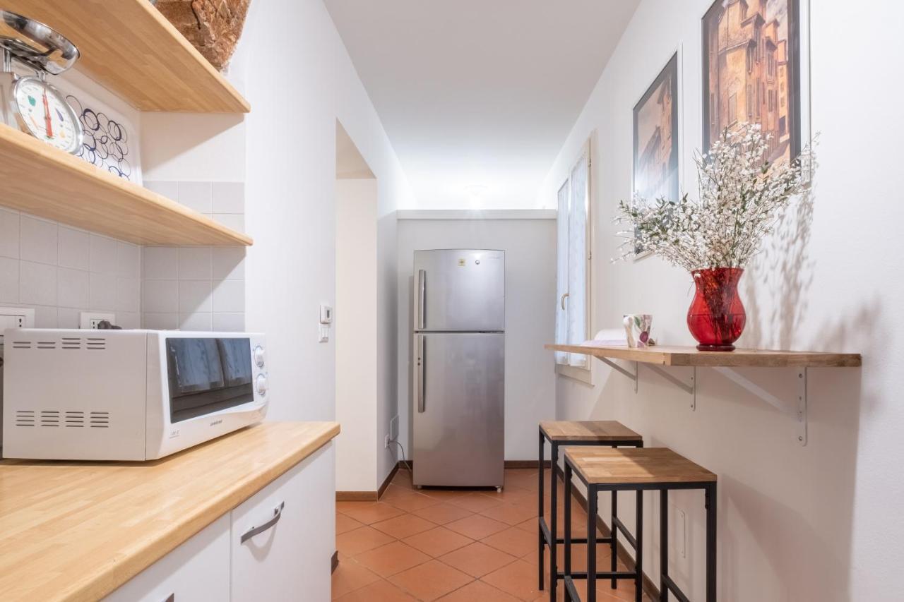 Lo Scrigno Delle 2 Torri! Nel Cuore Del Centro, Vicino A Via Rizzoli Bologna Buitenkant foto